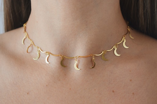 Moon Choker